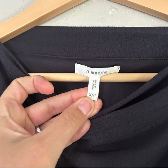 Maurices Grey Black Women's Top Blouse Cinched Side Cowl Neck Stretch XXL - Picture 2 of 6